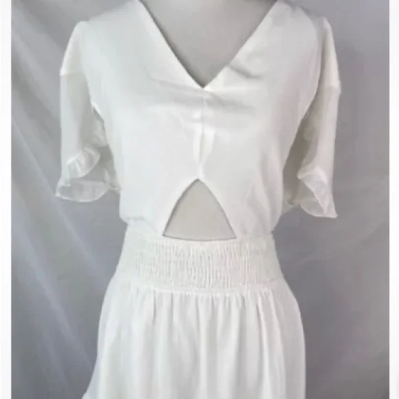 NEW Pretty Garden Medium large Dress White Cut Out Layered Chiffon Empire Waist - Picture 2 of 14